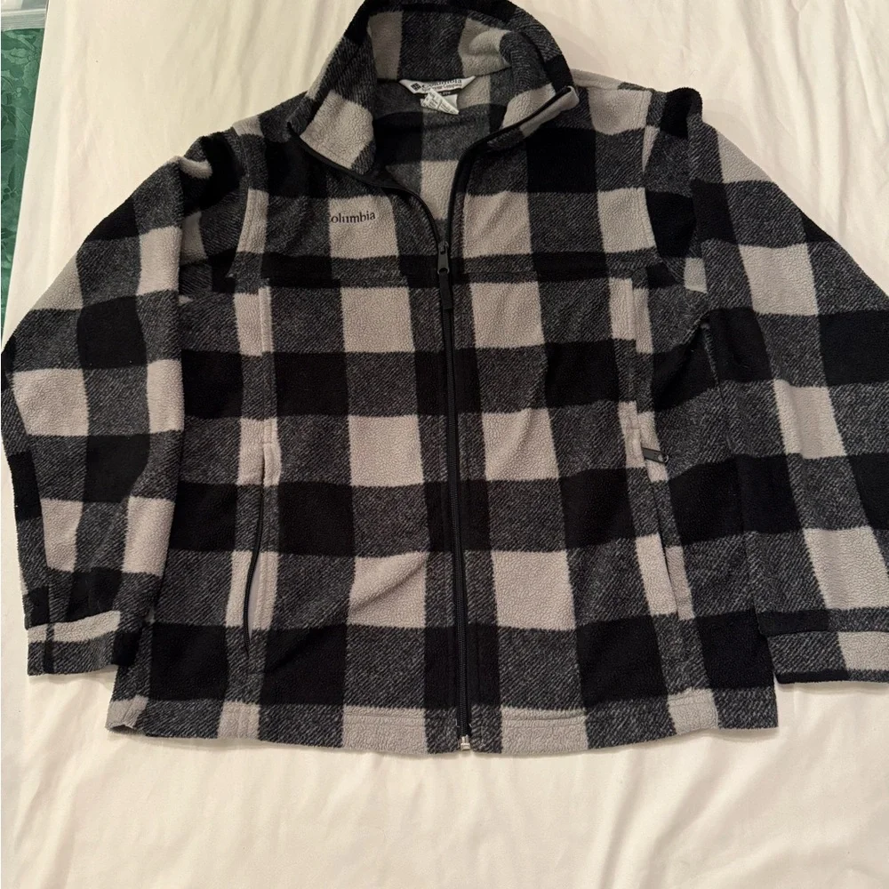 Columbia Gray and Black Checkered Jacket size‎ 14/16 youth